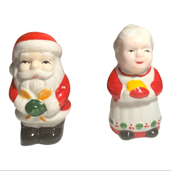 Mr.& Mrs. Santa Handcrafted Ceramic Salt & Pepper Shakers Collectible - Picture 1 of 7